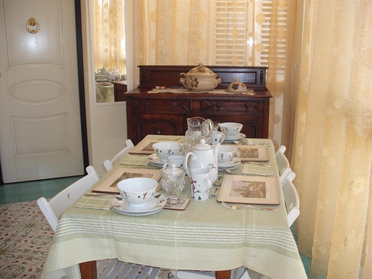 Bed And Breakfast Angolo Fiorito Civitavecchia Exterior photo